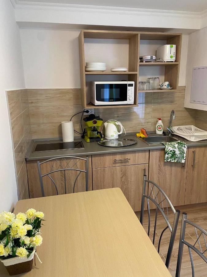 Lilla Vendeghaz Hotel Miskolc Eksteriør billede
